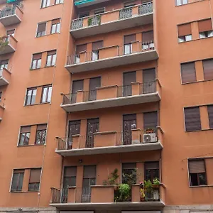 Appartamento S Agostino - Porta Genova, Milano